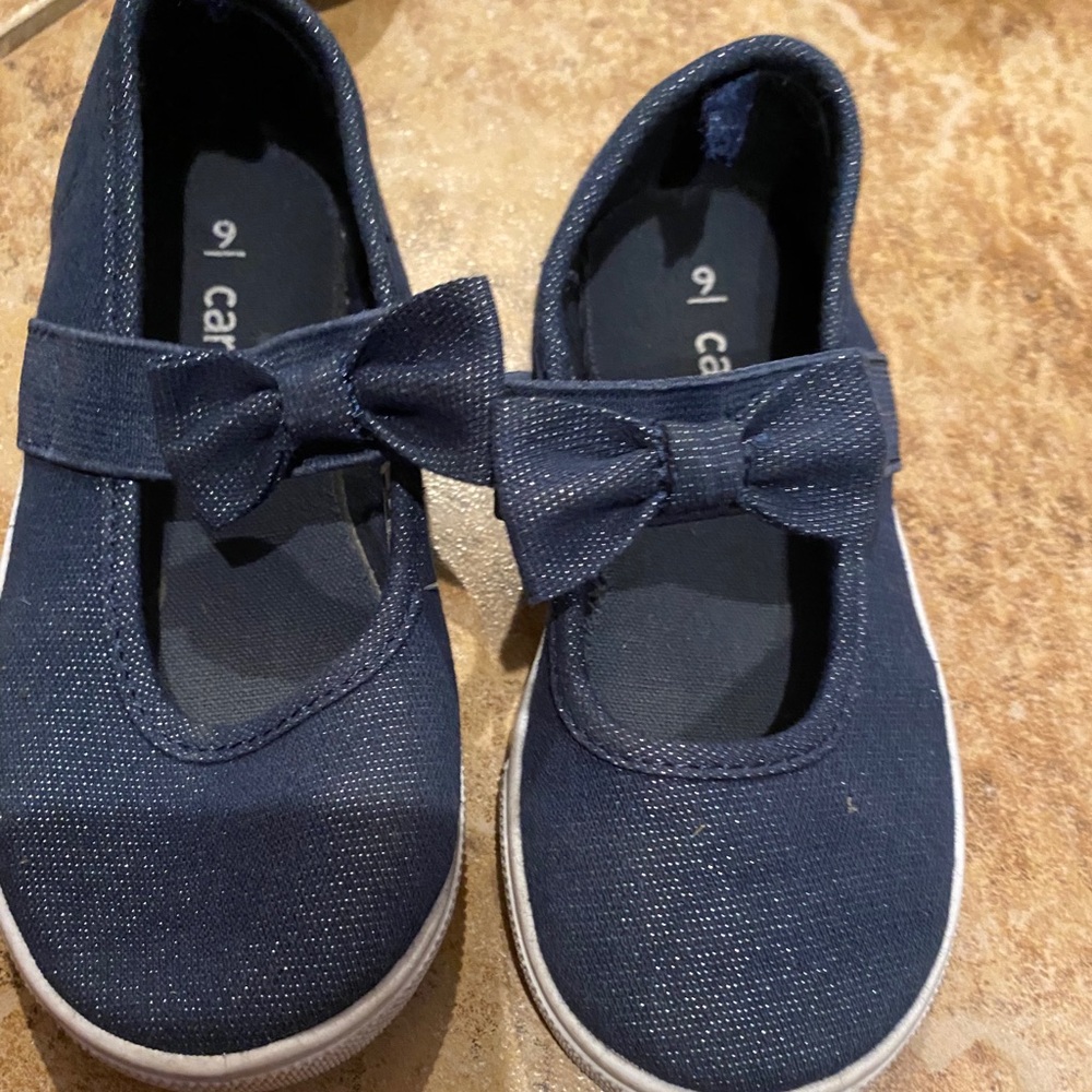 Carter’s girls slip on blue Jean sneakers size 9T